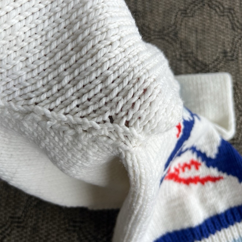 Vintage Blue Jays Cowichan Men's Medium White MLB Acrylic Hand Knit Cardigan - Picture 9 of 11